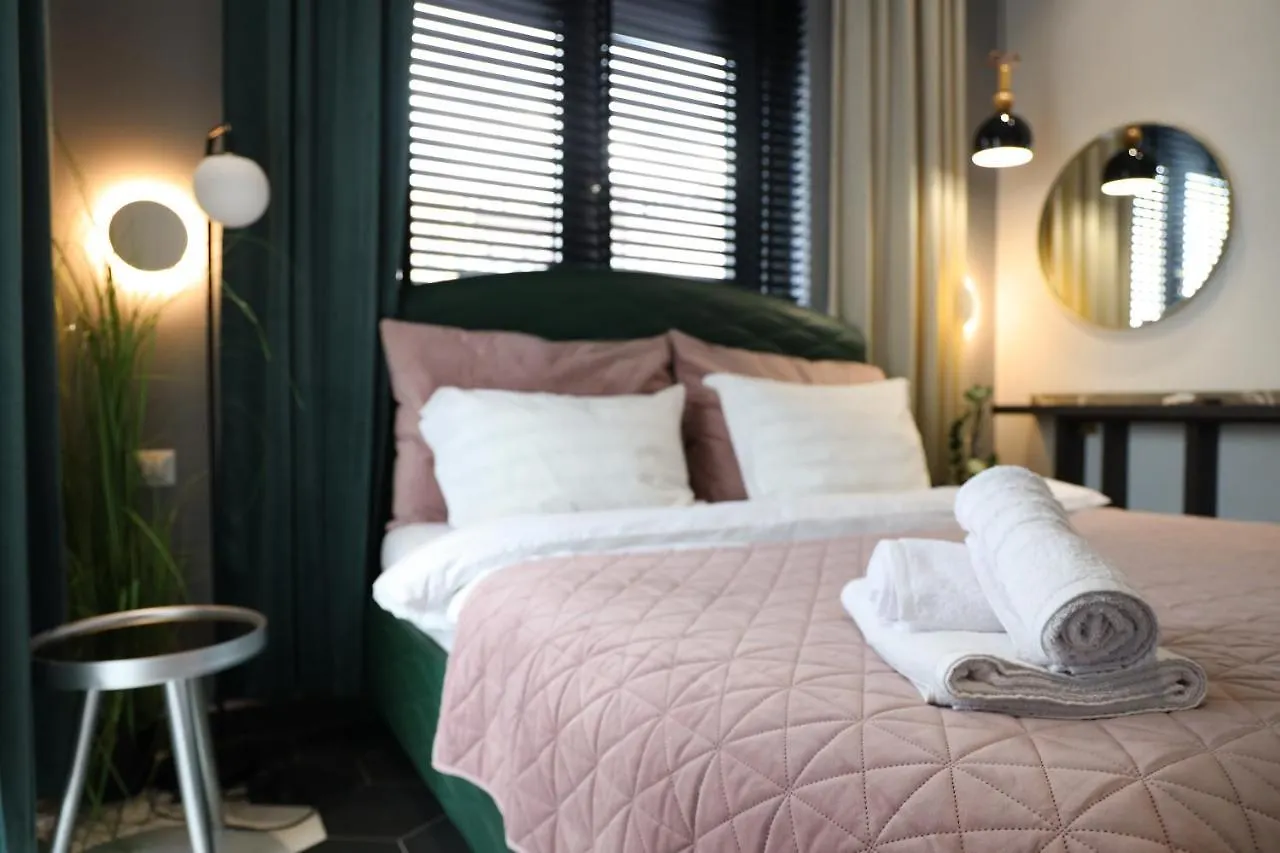 Urban Stay Tirana Deluxe 0*,  Albanie